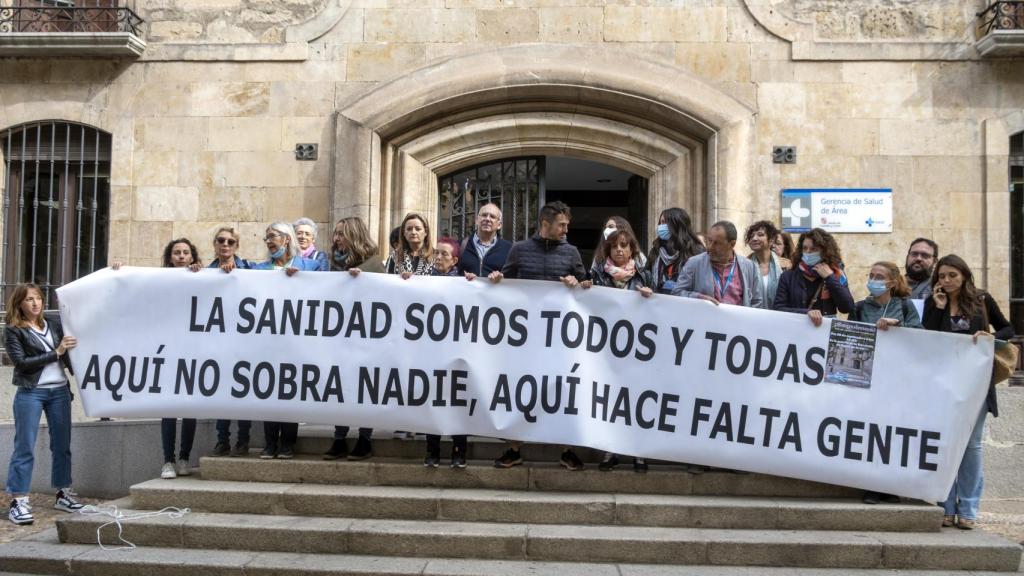 Protesta de la Junta de Personal del CAUSA ante la Gerencia del Sacyl en Salamanca