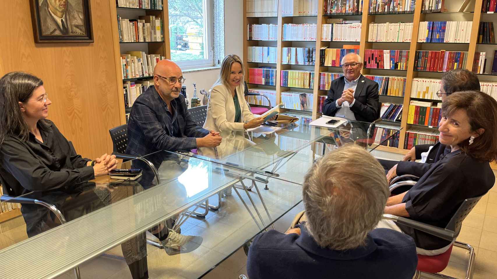 Reunión con el equipo de Galaxia y la delegada territorial de la Xunta en Vigo.