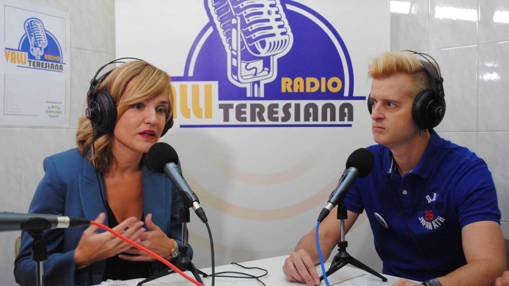 Ignacio Gago (Drch), en una entrevista en la radio del colegio con la ministra de Educación, Pilar Alegría.