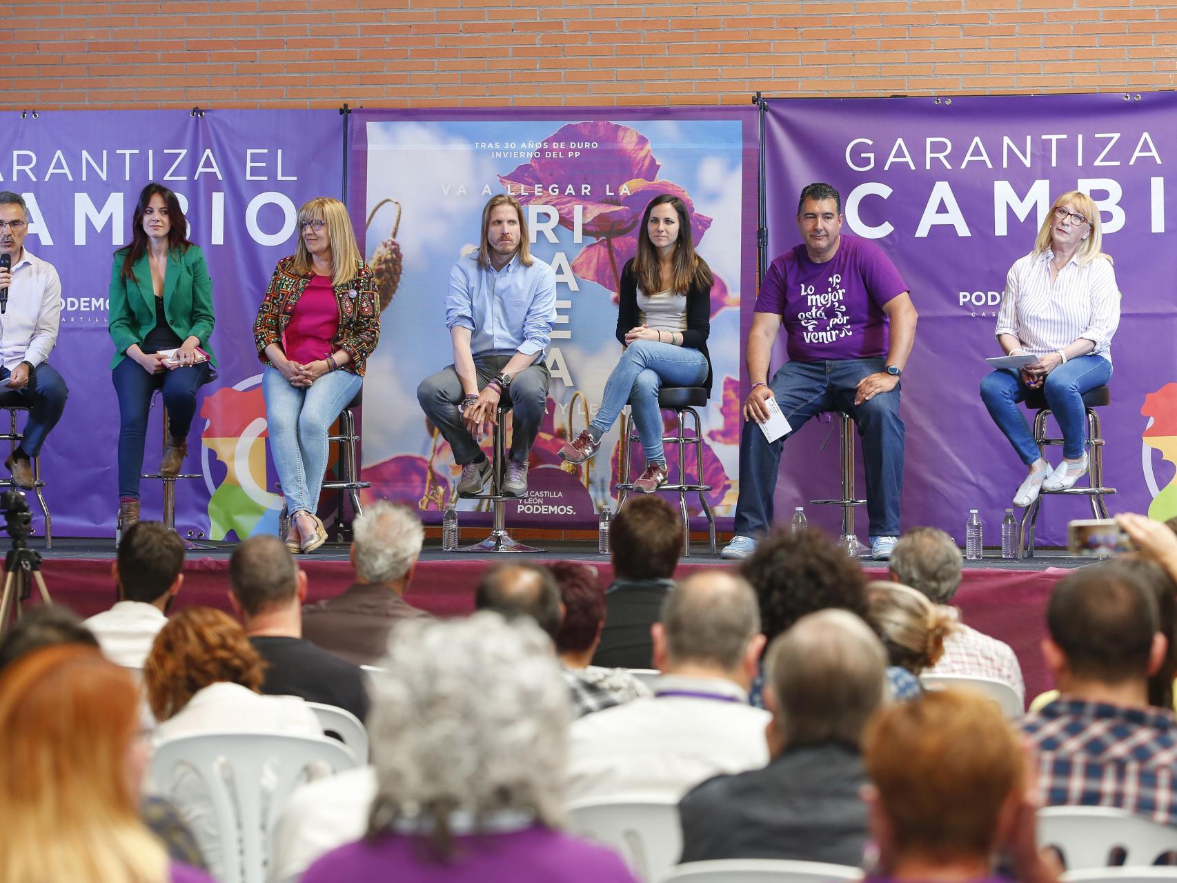 El líder de Podemos en Castilla y León, Pablo Fernández, y la dirigente del partido a nivel nacional, Ione Belarra, en una imagen de archivo.