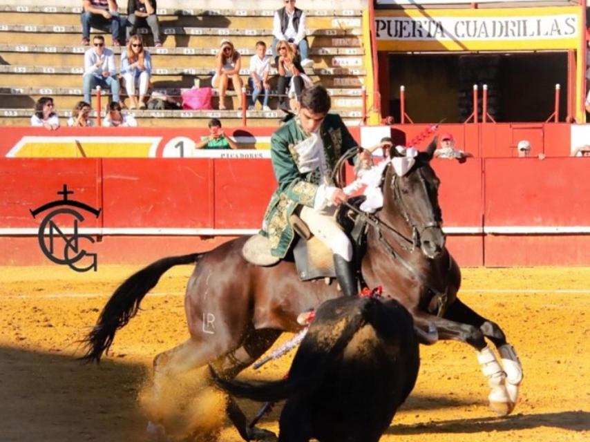 Miguel Moura lució su rejoneo, pero no culminó la suerte suprema