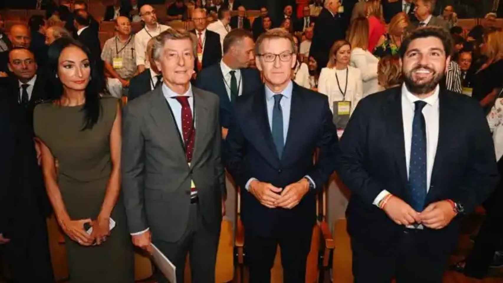 El presidente del PP, Alberto Núñez Feijóo, junto al presidente de Murcia, Fernando López Miras, en su última visita a suelo murciano con motivo del Foro de la Empresa Familiar.