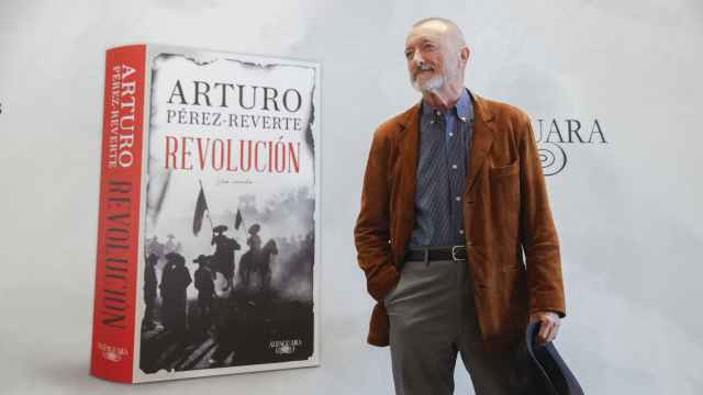 Arturo Pérez-Reverte, este lunes durante la presentación de su nueva novela. Foto: Juan Carlos Hidalgo (Efe)