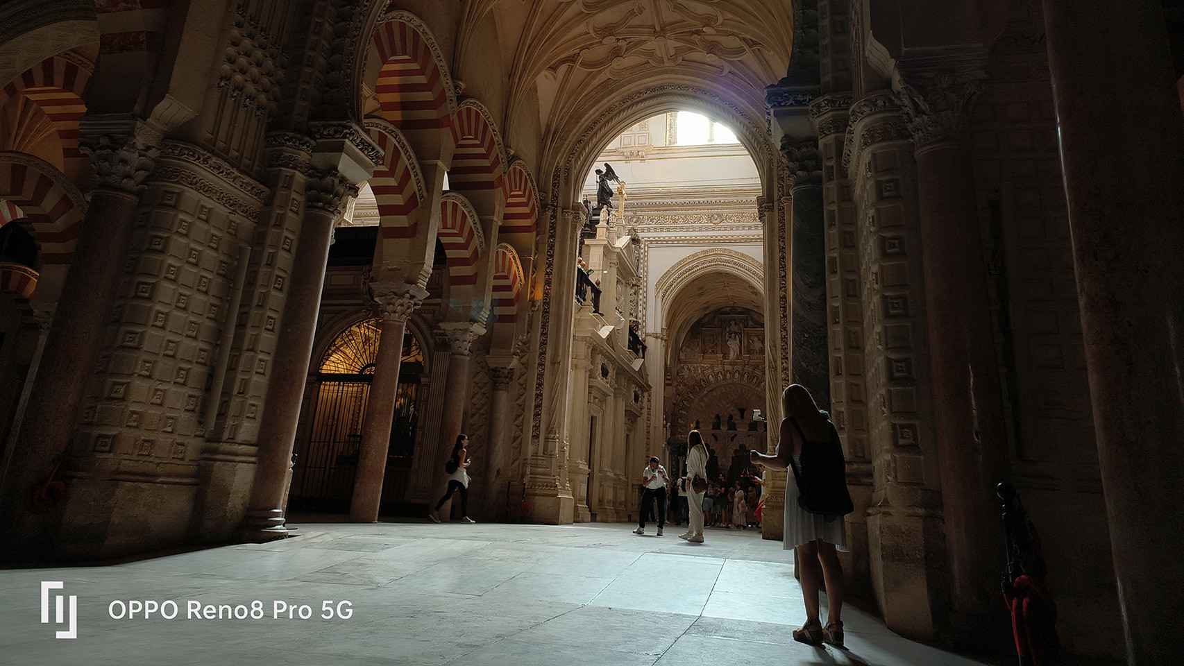 Cinco fotografías tomadas con el OPPO Reno8 Pro en la Mezquita de Córdoba