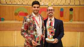 Guillermo Fernández, mejor orador universitario, y Jesús Henares, integrante del equipo de la Universidad de Málaga.