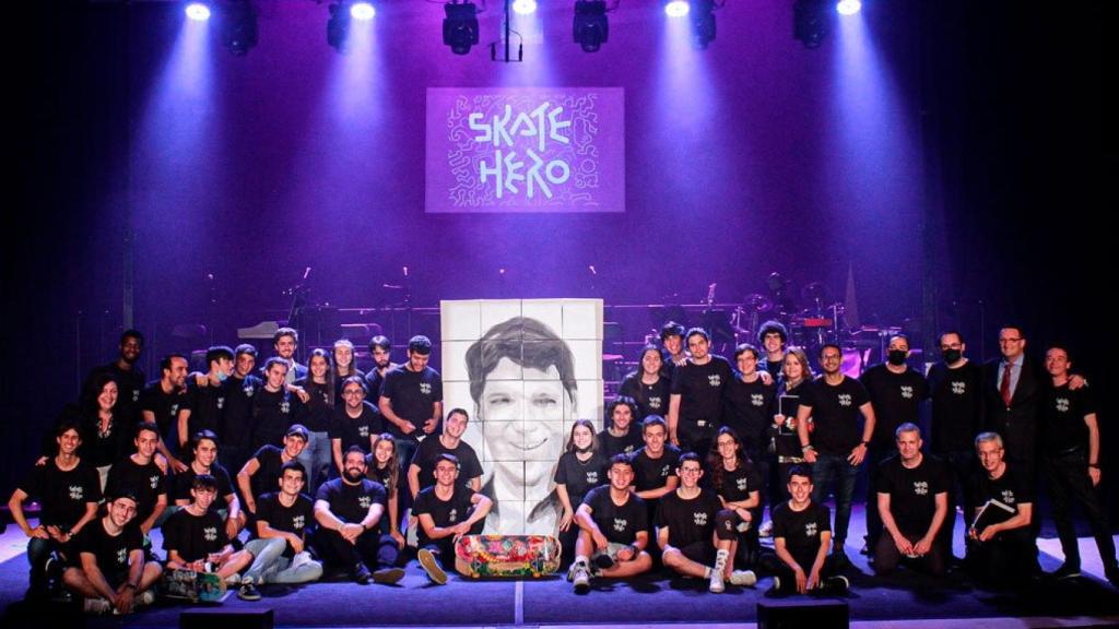 El último día de Ignacio Echeverría revive en el musical 'Skate hero'.