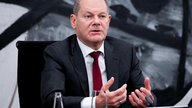 Scholz quiere que España entre en el escudo antimisiles europeo ante un posible ataque de Rusia