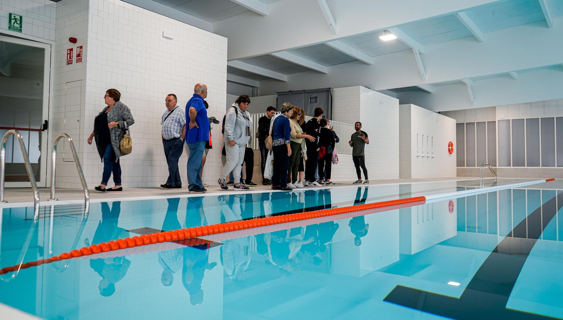 Piscina climatizada del centro deportivo O Castrillón.