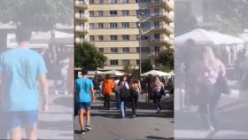 Avalancha de estudiantes en la Plaza Roja de Santiago para comprar unas entradas