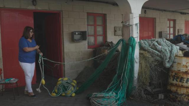 Redera en las casetas de pescadores del puerto