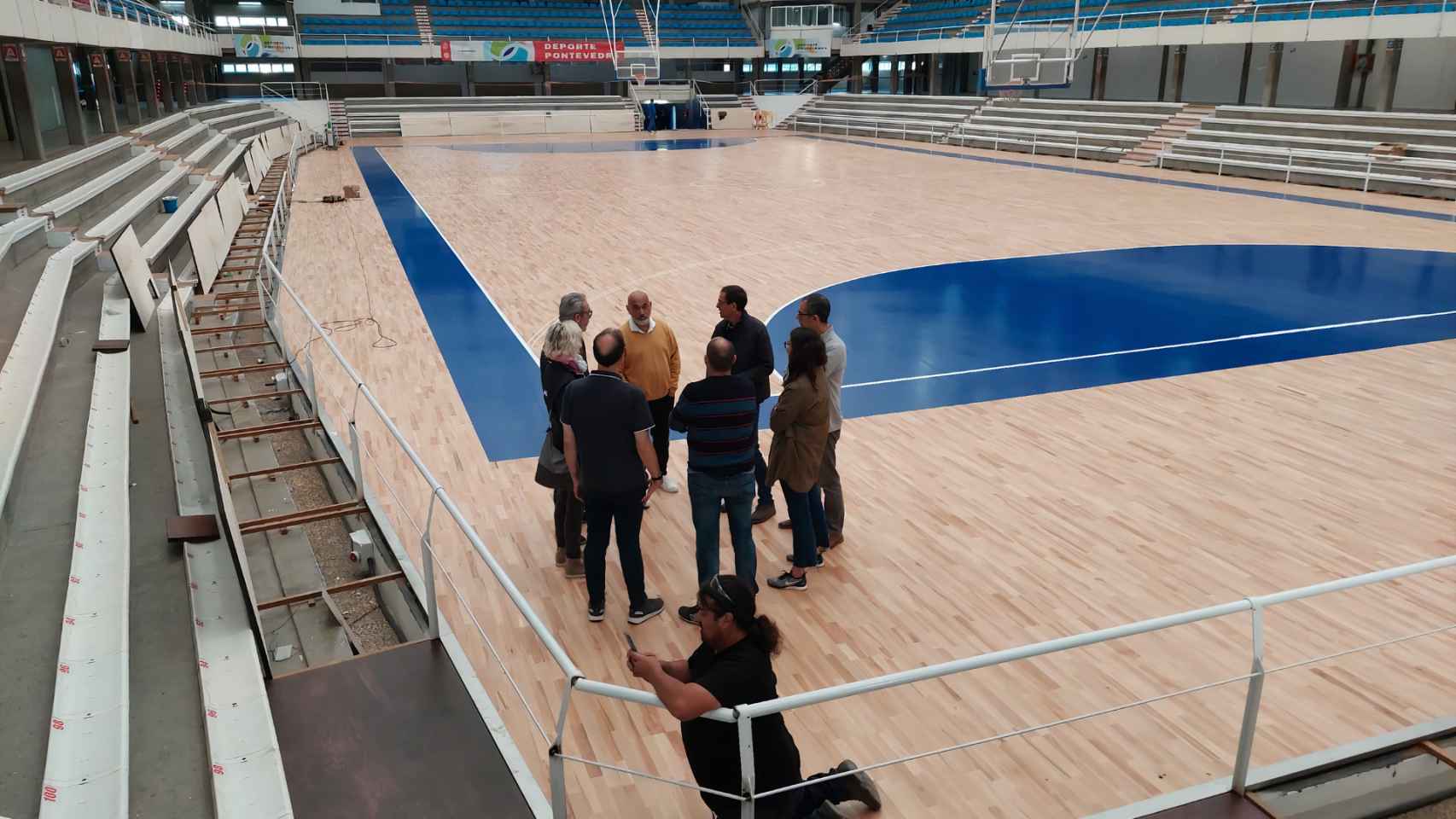 Visita a las obras del Pabellón de Deportes.