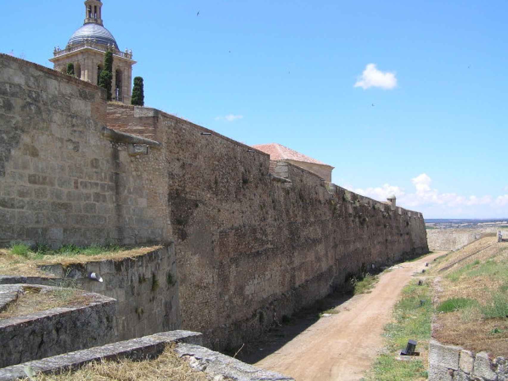 Foso de las murallas de Ciudad Rodrigo