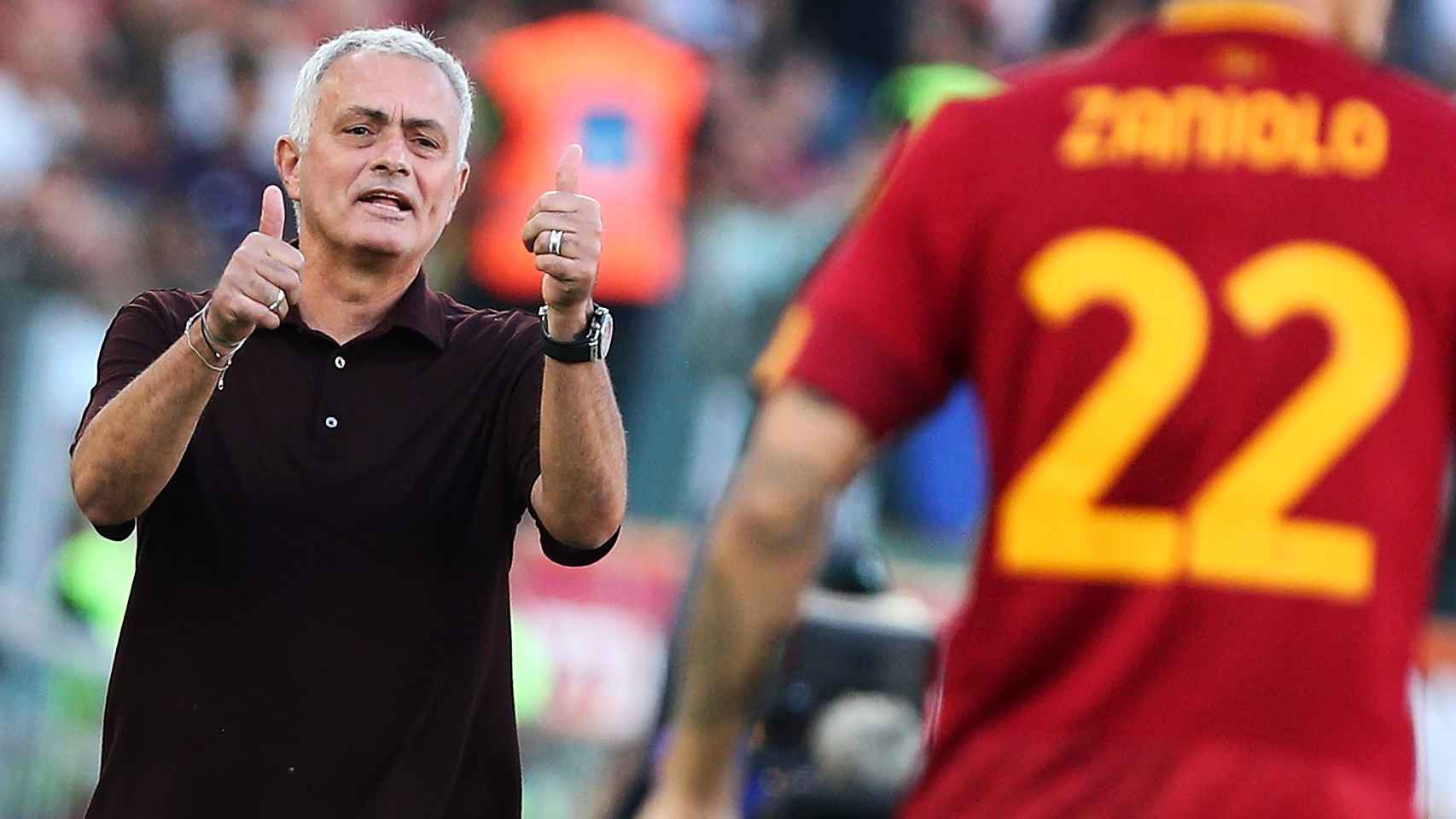 José Mourinho, en un partido de la AS Roma de la temporada 2022/2023