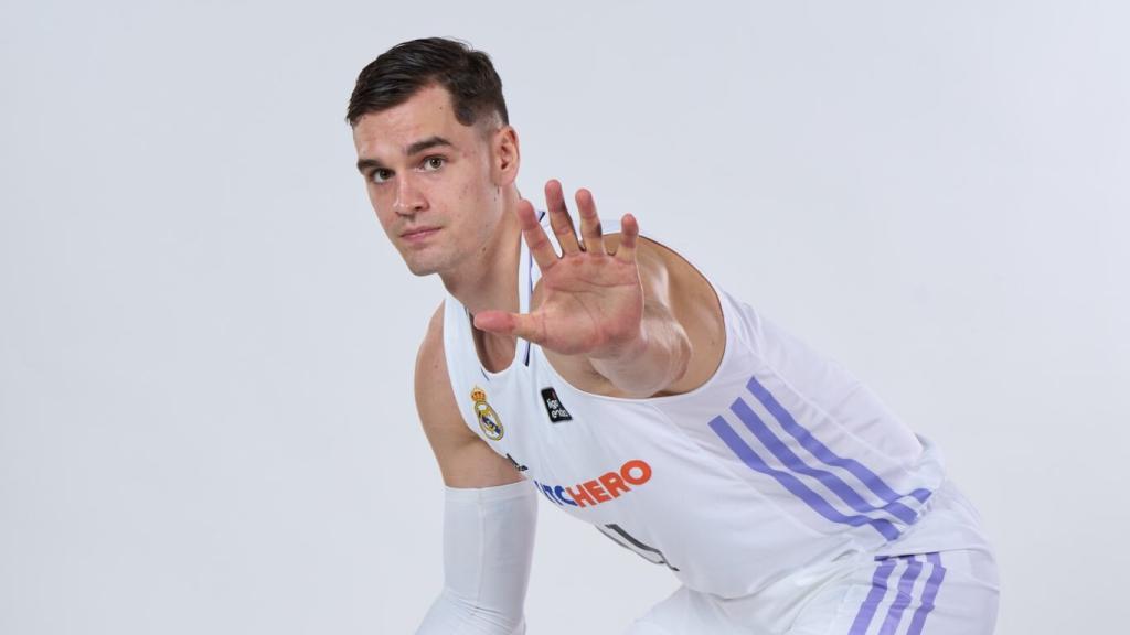 Hezonja alucina con el Real Madrid desde su llegada: Estoy en el cielo