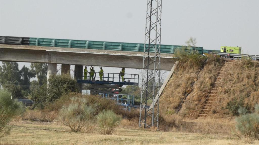 Obras en el acceso al polígono de Torrehierro en Talavera