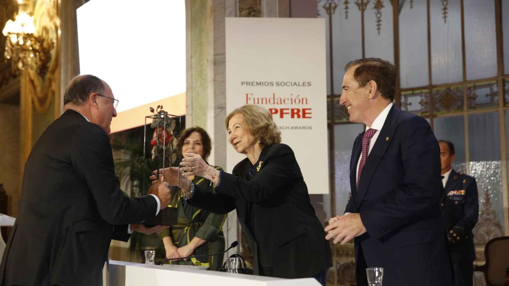 Una bodega de Castilla y León recibe un premio nacional de manos de la Reina Sofía