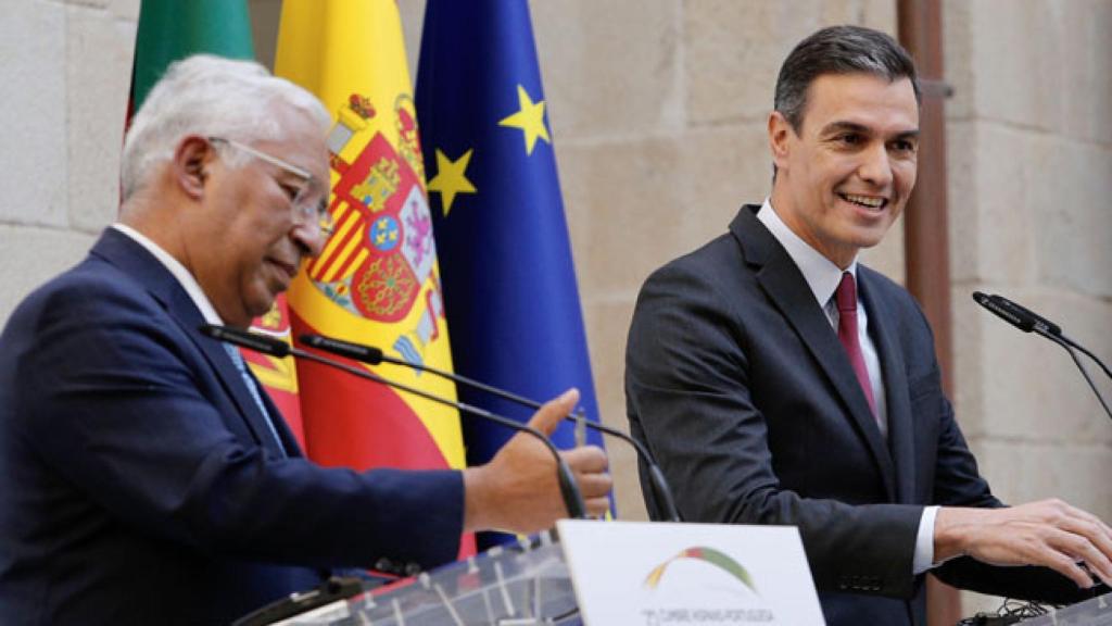 Pedro Sánchez junto al primer ministro de Portugal, António Costa.