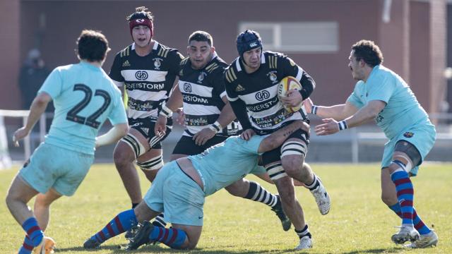 Lance del encuentro entre El Salvador y el FC Barcelona Rugby