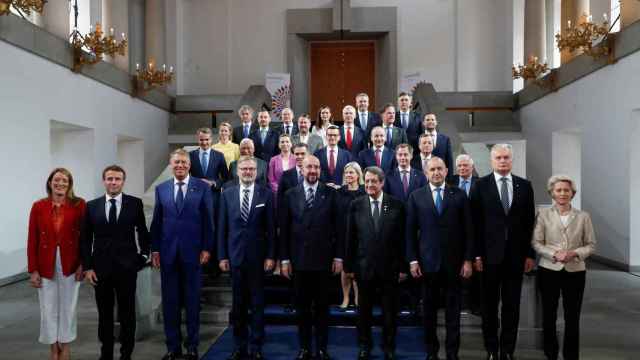 La foto de familia de la cumbre informal de líderes europeos en Praga
