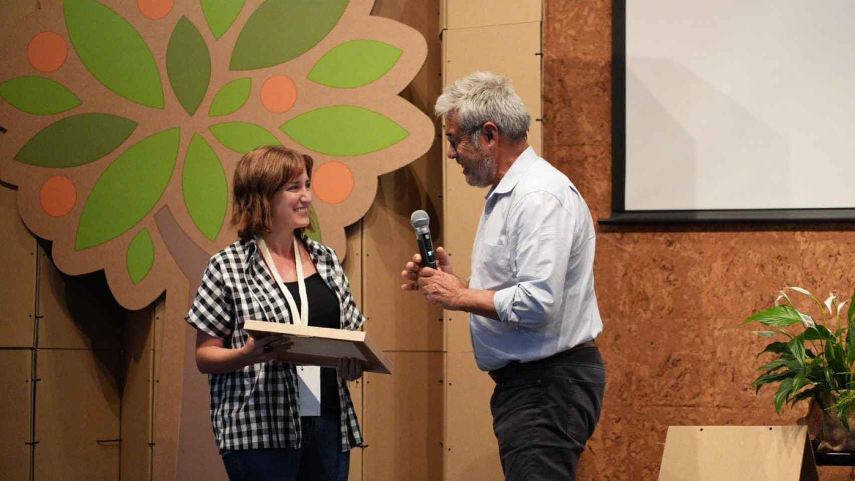 María Sánchez recibe el premio de Agroecología en Castellón