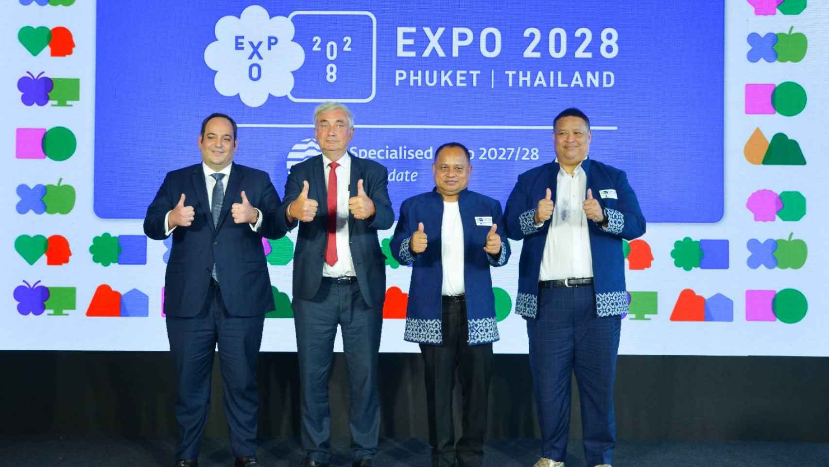 La delegación del BIE, en Phuket (Tailandia).
