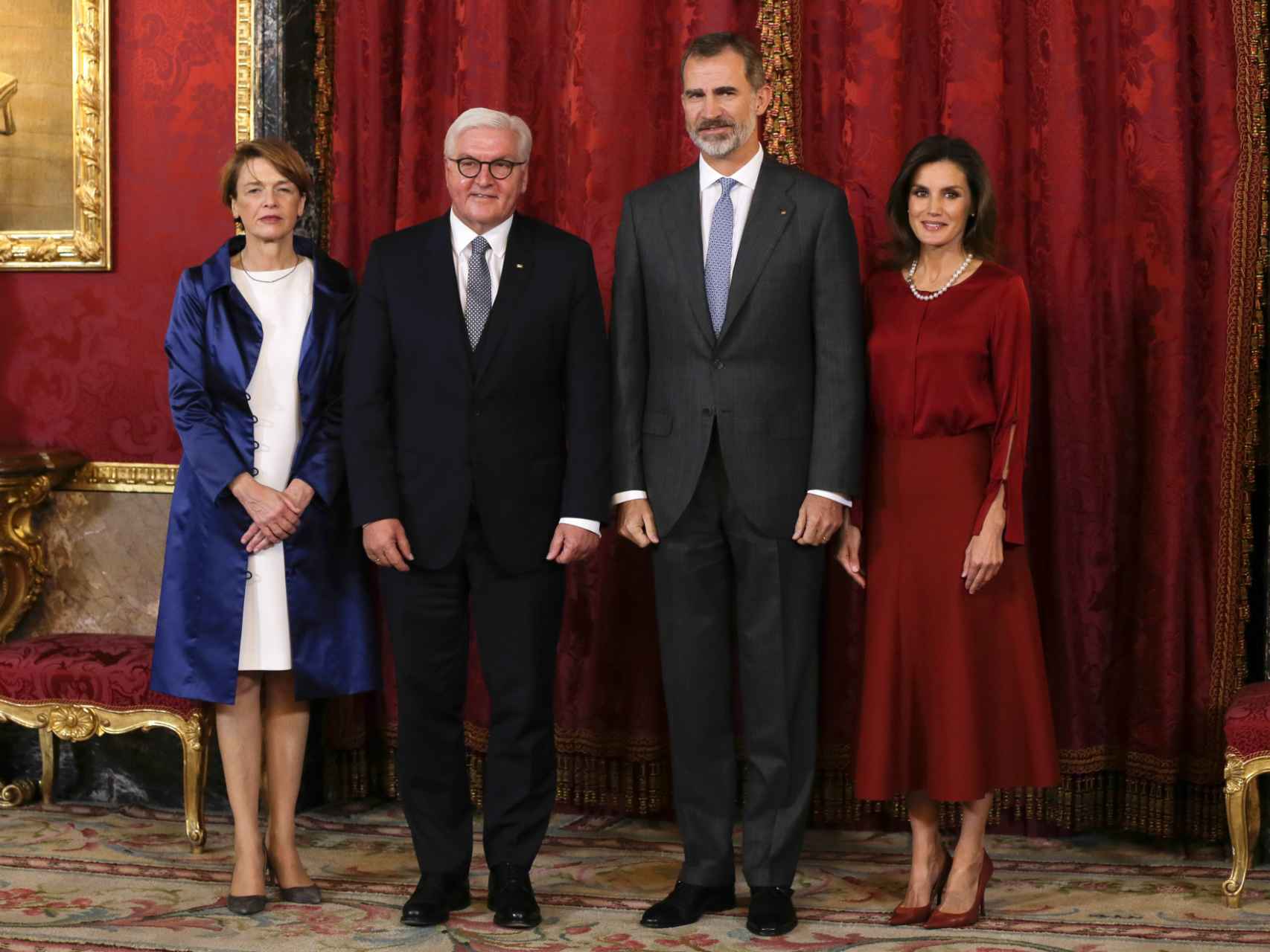 El presidente alemán y su esposa, durante su visita a Zarzuela.