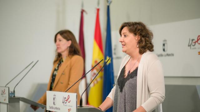 Las consejeras Blanca Fernández y Patricia Franco en rueda de prensa.