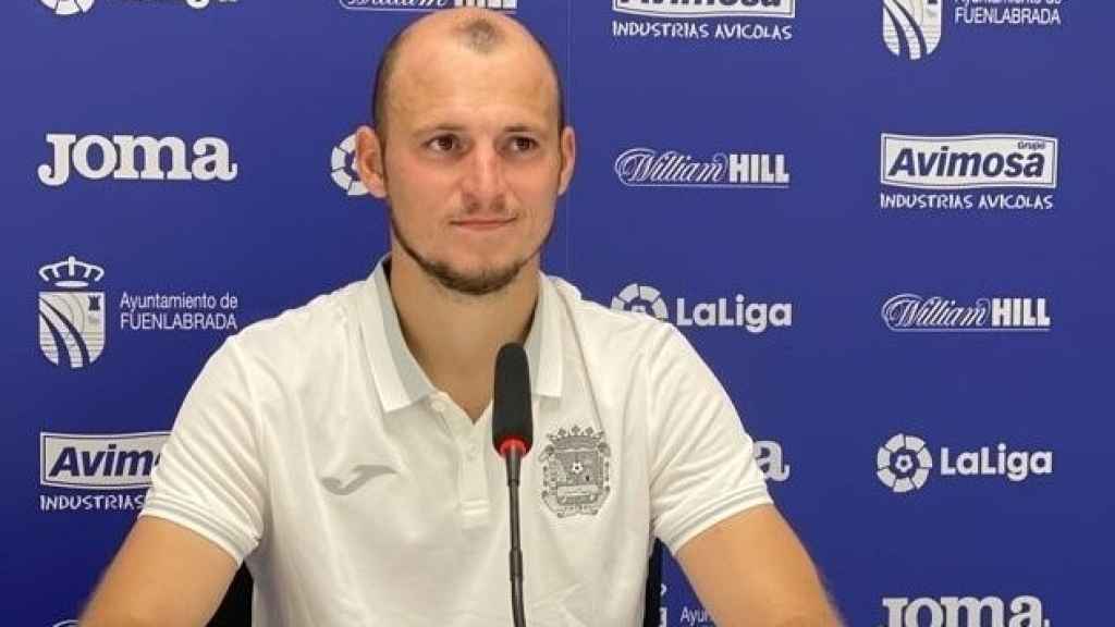 Roman Zozulya durante una rueda de prensa