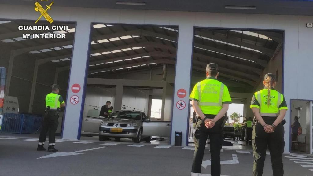 La Guardia Civil realiza una campaña de vigilancia de vehículos en Galicia hasta el día 16