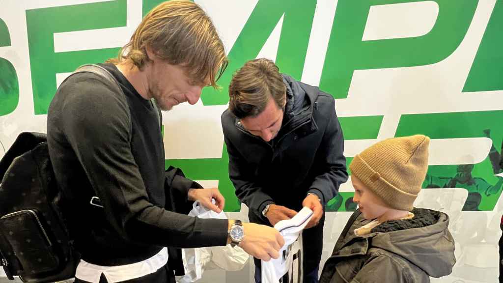 Luka Modric, con Illia Kostusevych, el niño que se ha quedado huérfano por la guerra