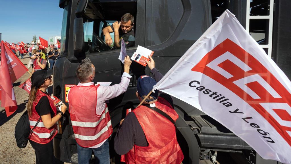 Concentración de camioneros en la frontera con Portugal