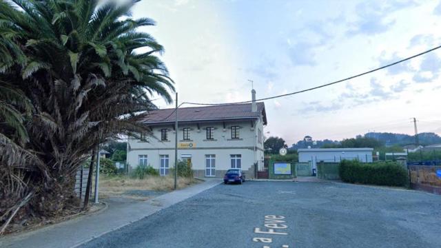 Calle que da acceso a la estación