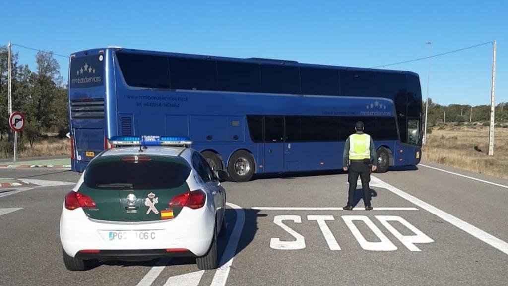 Autobús averiado en Mombuey