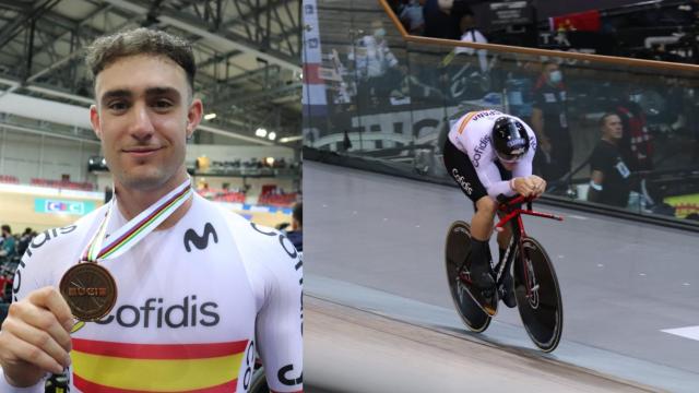 Alejandro Martínez, con la medalla de bronce a la derecha y en pista.