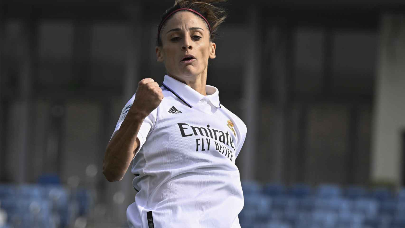 Esther González celebrando uno de sus goles frente al Alavés.