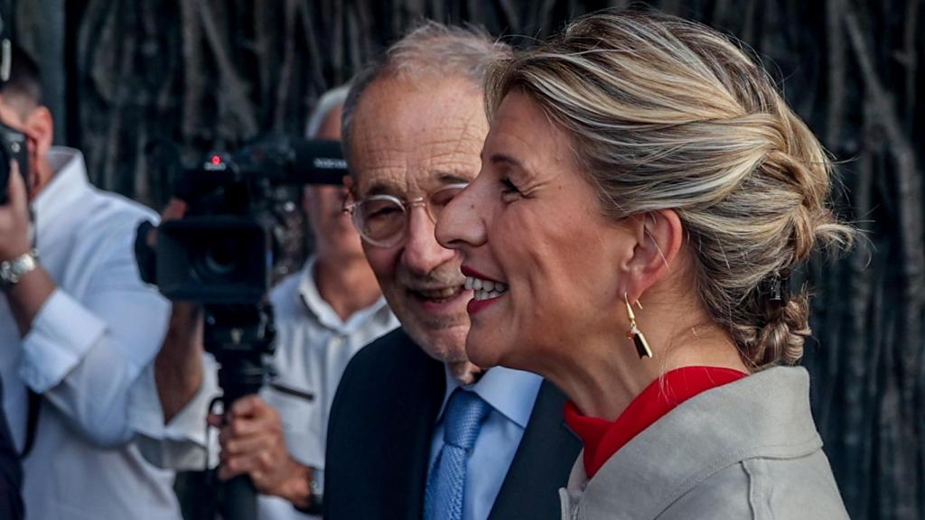 La vicepresidenta segunda y ministra de Trabajo y Economía Social, Yolanda Díaz, junto al presidente del Real Patronato del Museo del Prado, Javier Solana, en Madrid.