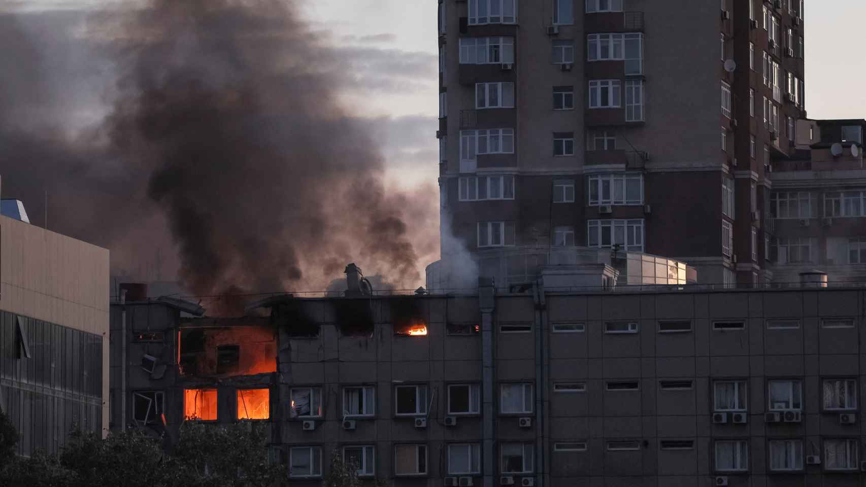 Bombardeo sobre Kiev a primera hora de este lunes en un ataque con drones kamikaze.