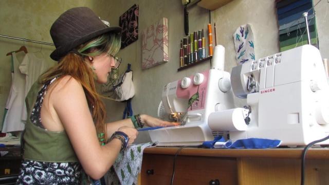 Karla Fernández, creadora del proyecto ‘Taller Textil’.