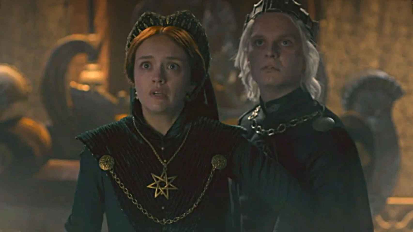 Alicent y Aegon en el final del episodio 9 de 'La casa del dragón'.
