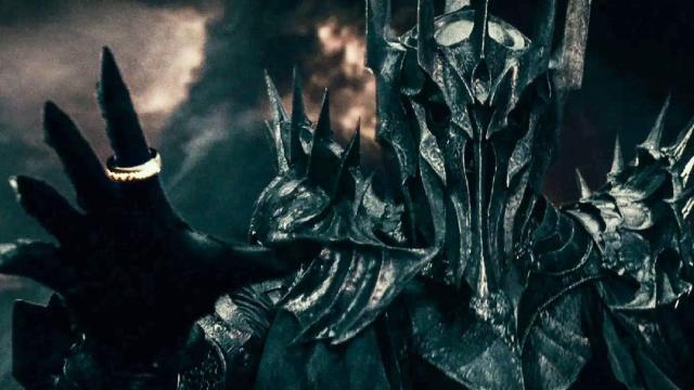 Fotograma de Sauron en 'El señor de los anillos'. En 'Los anillos de poder' se acaba de revelar su nueva identidad.