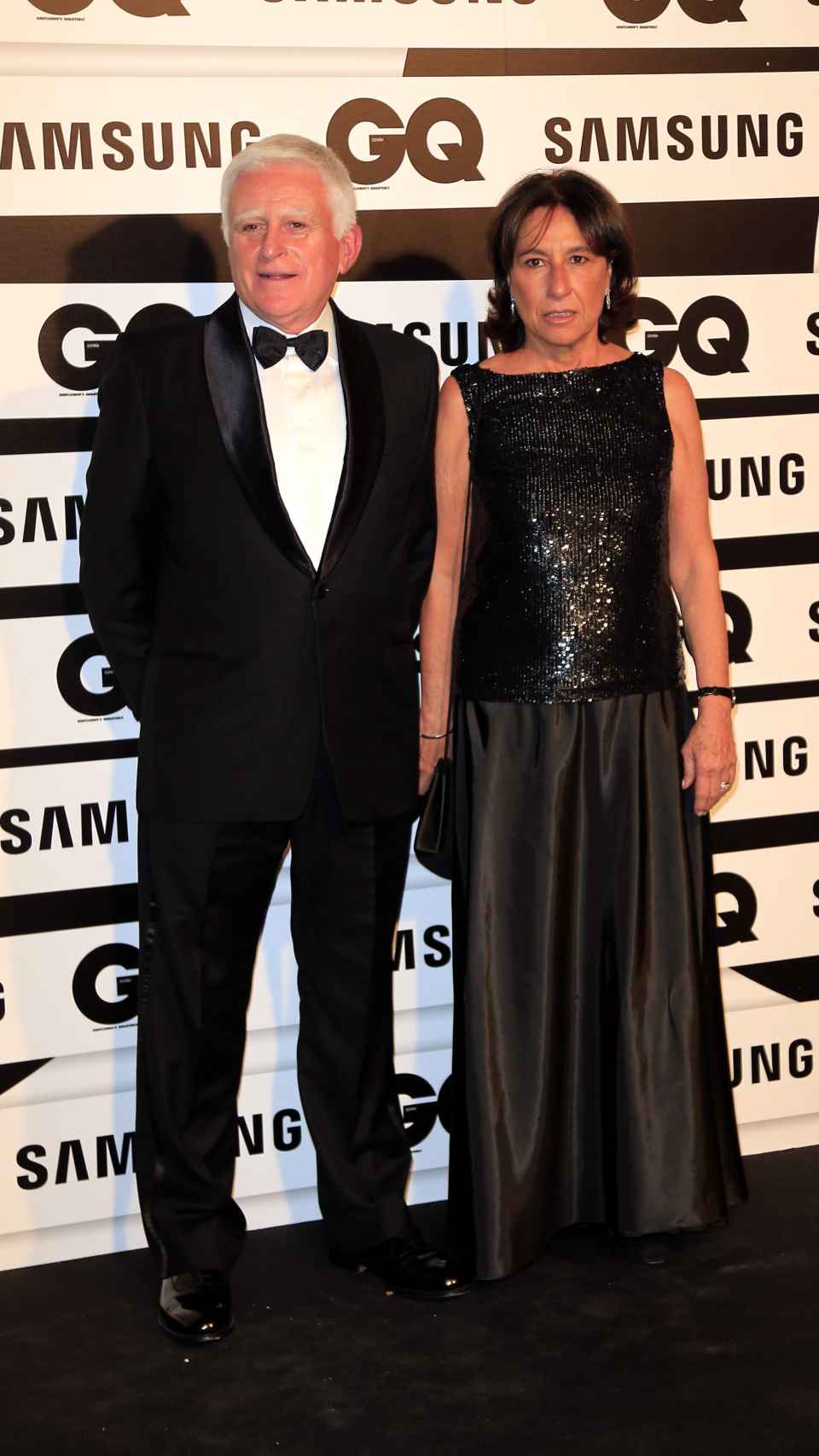 Paolo Vasile junto a su mujer en los Premios GQ Hombres del Año 2015.