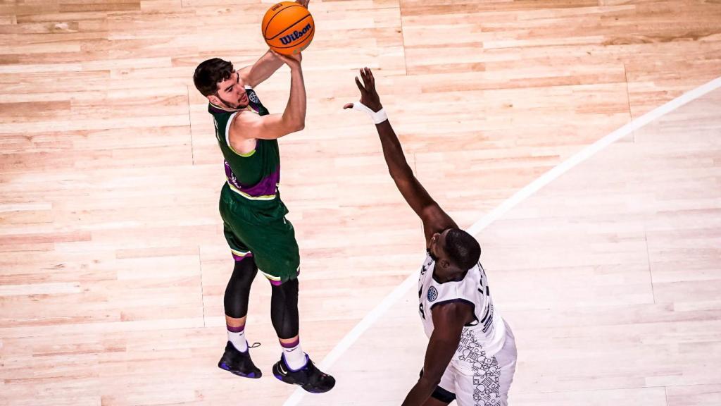 Dario Brizuela durante una acción con el Unicaja de Málaga