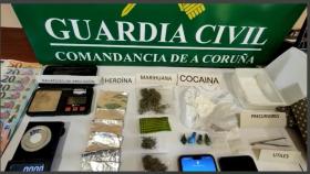 Estupefacientes encontrados en el registro de un punto de venta de droga en Boiro (A Coruña)