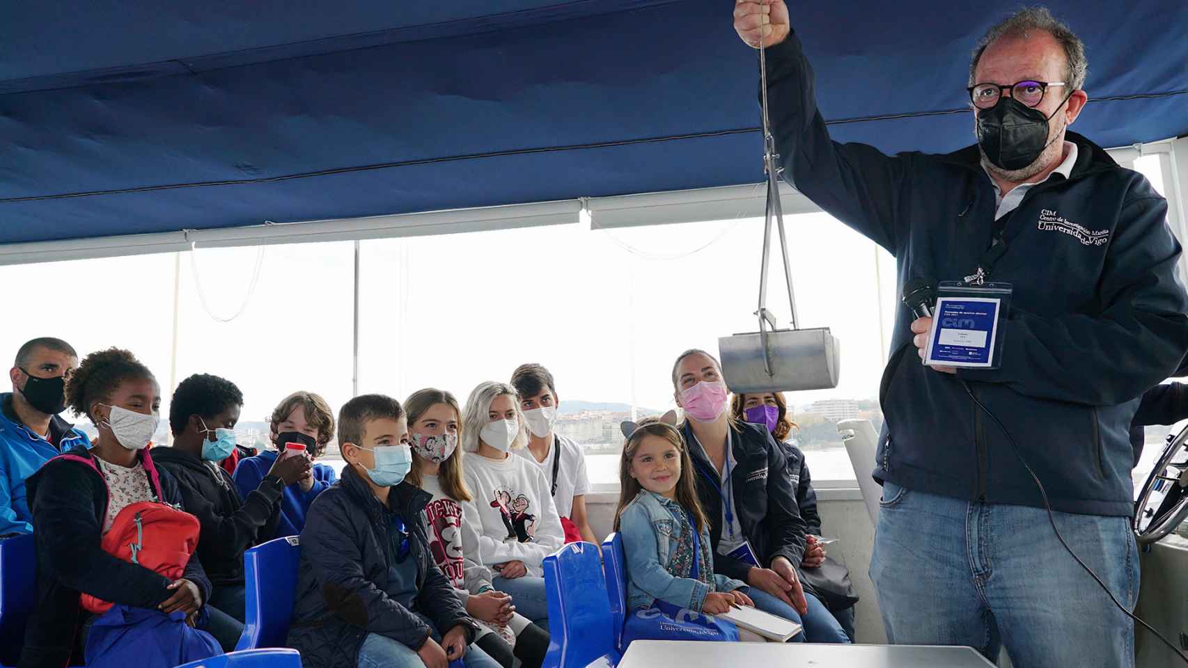 Viaje en barco-aula a Toralla en la pasada edición.