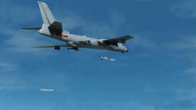 Simulación de Bombardero H-6K desplegando drones LJ-1