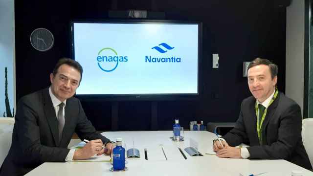 El consejero delegado de Enagás, Arturo Gonzalo, y el presidente de Navantia, Ricardo Domínguez.