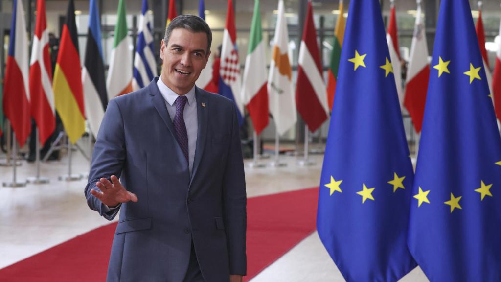 Pedro Sánchez explica el acuerdo para enterrar el Midcat a su llegada al Consejo Europeo