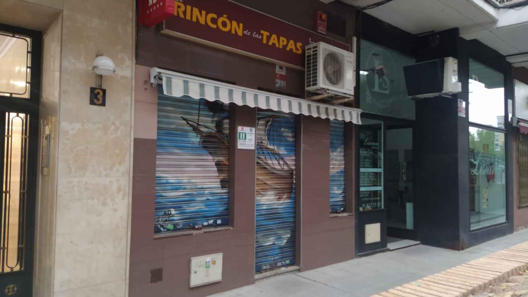 El Rincón de las Tapas, el único bar que al parecer ofrecía empanadas mostoleñas, cerrado permanentemente.