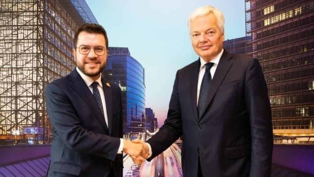 Pere Aragonès, presidente de la Generalitat, recibido por Didier Reynders, comisario de Justicia, en Bruselas.