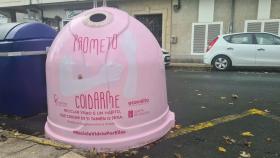 Narón (A Coruña) se suma a ‘Recicla vidrio por ellas’ con la instalación de un contenedor rosa